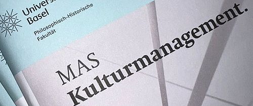 Studiengangbroschüre