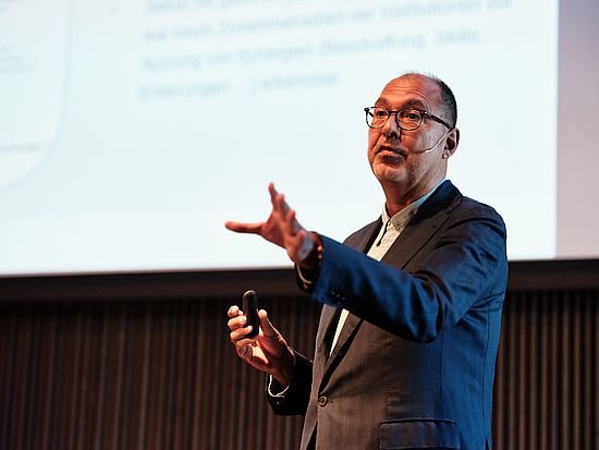 Bild Fachtagung "Neue Wege, neue Werte - Kuzlturmanagement in Zeiten der Transformation"